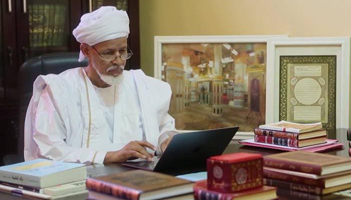 اتحاد الأدباء والكتاب الموريتانيين يختار الخليل النحوي رئيسا بالتزكية