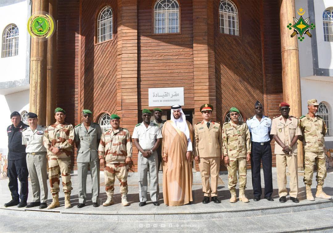 السفير السعودي بموريتانيا يزور كلية الدفاع لمجموعة الساحل