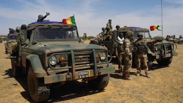 مقتل مسلحين ومصادرة معدات خلال عملية للجيش المالي جنوب سيكاسو