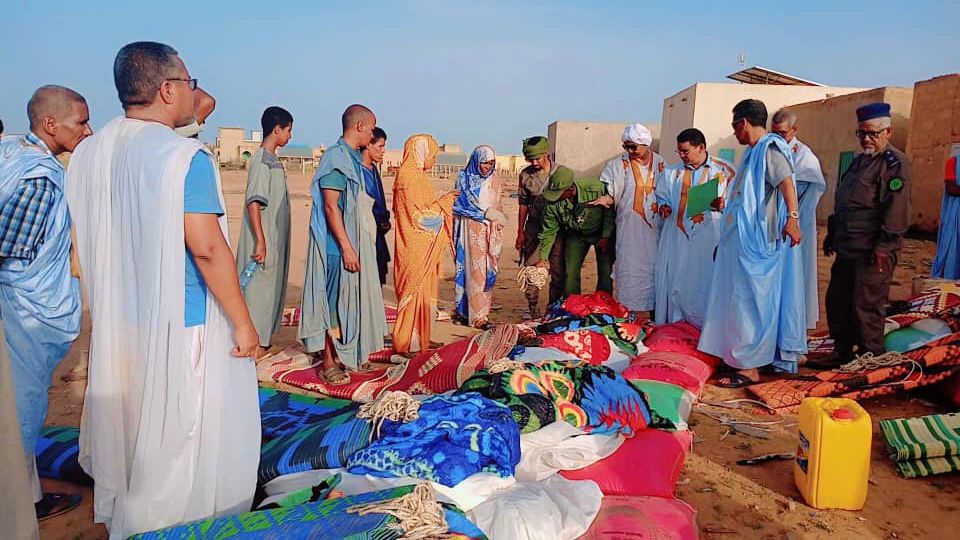 لبراكنة: توزيع مساعدات على المتضررين من الأمطار في قرية اتويجگجيت