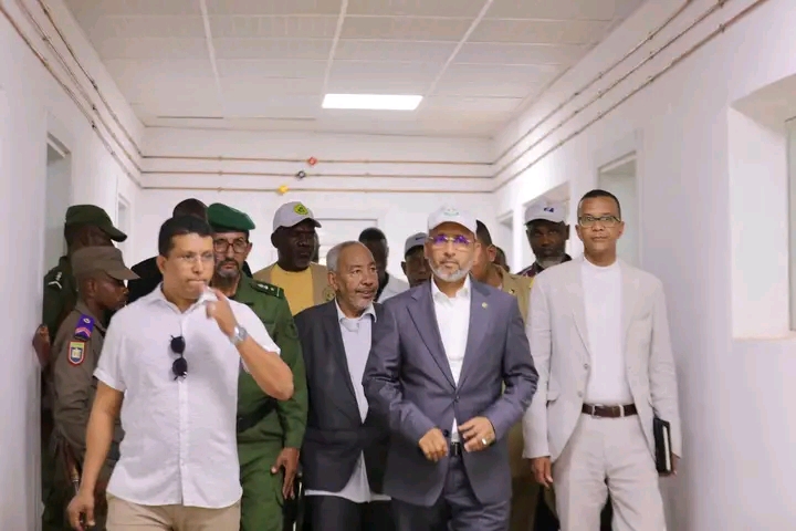 المندوب العام للتآزر يدشن نقطة صحية في قرية واد إنيتي بولاته