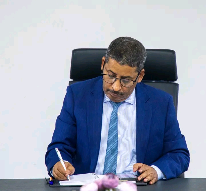 وزارة التجهيز تعلن اكتمال الأشغال في محورين طرقيّين في نواكشوط