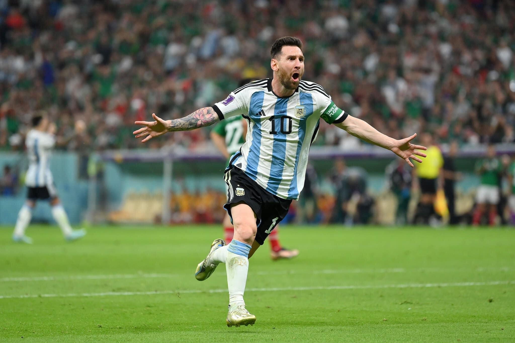 كأس العالم: الأرجنتين تتجاوز المكسيك وتبقي على آمالها في التأهل