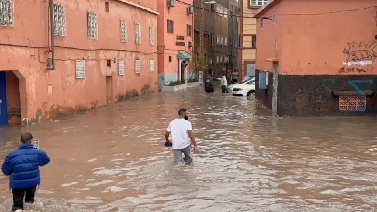 السيول تغمر شوارع مدينة ورزازات المغربية