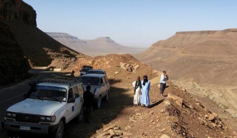 ازويرات: أكاديميان أمـريكيان يـبديان رغبتهـما فـي تسلق جبال كدية الجل