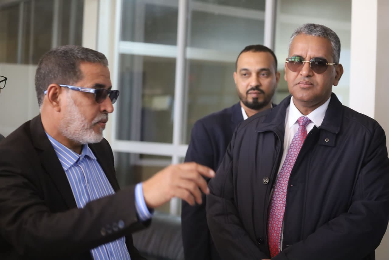 المدير العام للطيران المدني يؤدي زيارة تفقدية لمطار نواذيبو الدولي