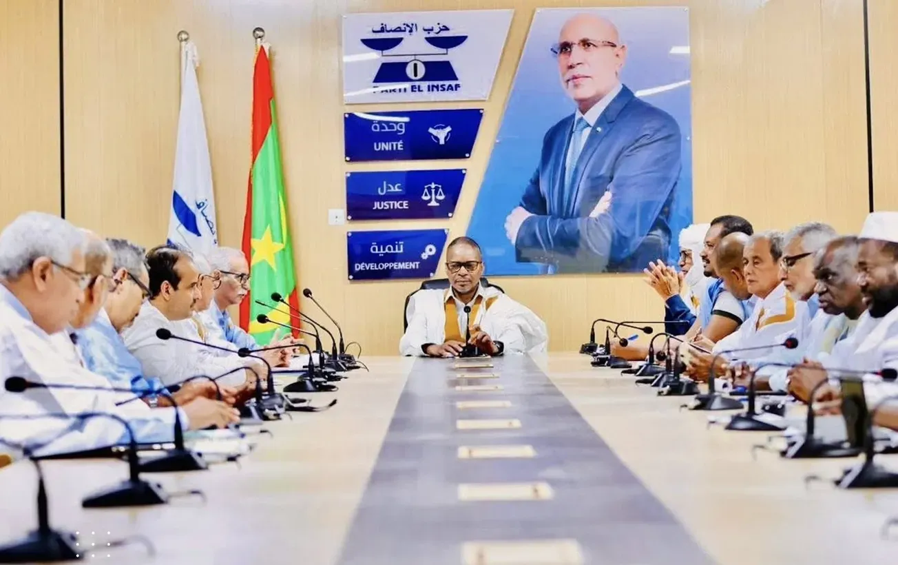 الأغلبية تعلن ممثليها في جلسة الحوار غدا الاثنين