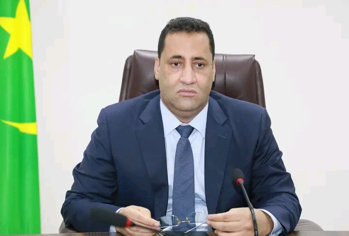 توجيه رسمي بإدماج 868 عاملا غير دائم في شركة "صوملك"