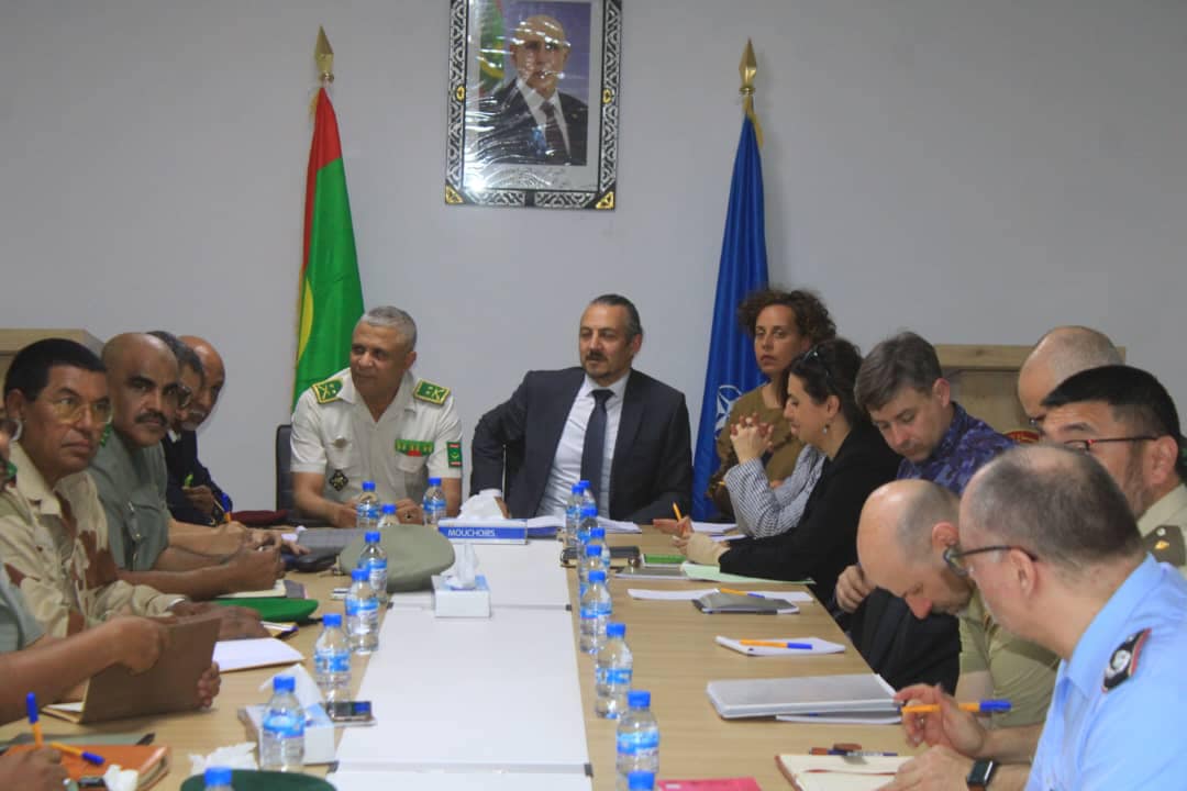 مباحثات بين قائد القوات الخاصة الموريتانية وبعثة من حلف الناتو