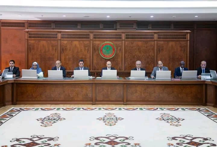 وزير الشؤون الإسلامية يعلن خفض تكلفة الحج هذا العام