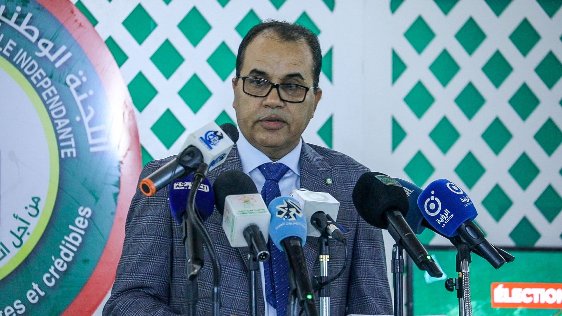لجنة الانتخابات: نسبة المشاركة بلغت 46%