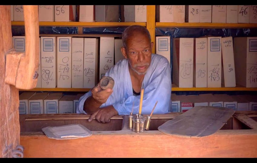 مخرج اسباني يروي قصص أقدم مكتبات موريتانيا في فيلم سينمائي