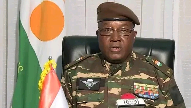 Niger - Drapeau Brodé