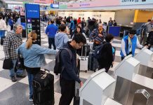 2023-11-22t164340z-685258355-rc2gi4amoft5-rtrmadp-3-usa-thanksgiving-travel