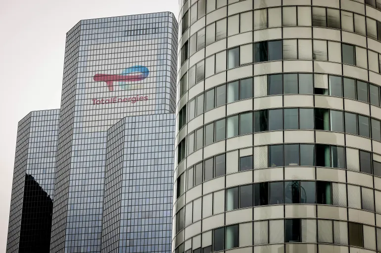 توتال إنرجيز تبيع حصتها في مشروع النفط النيجيري لشركة فاريس 