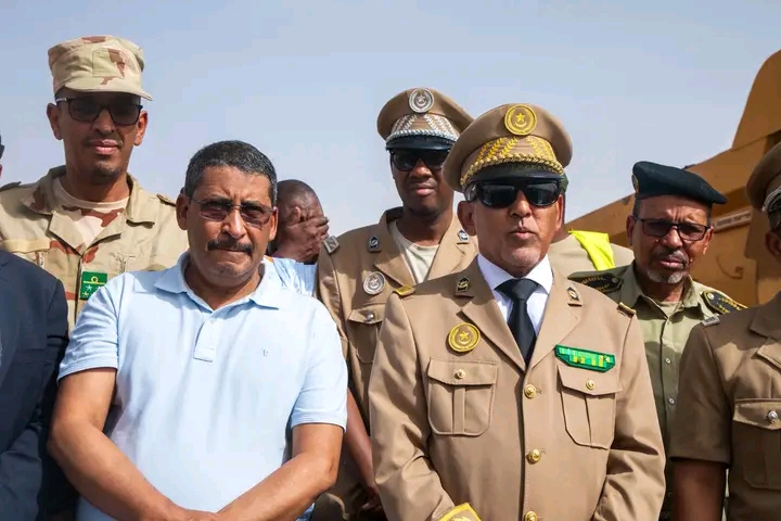 وزير التجهيز والنقل يتفقد أشغال بناء طريق باركيول-الصواطه