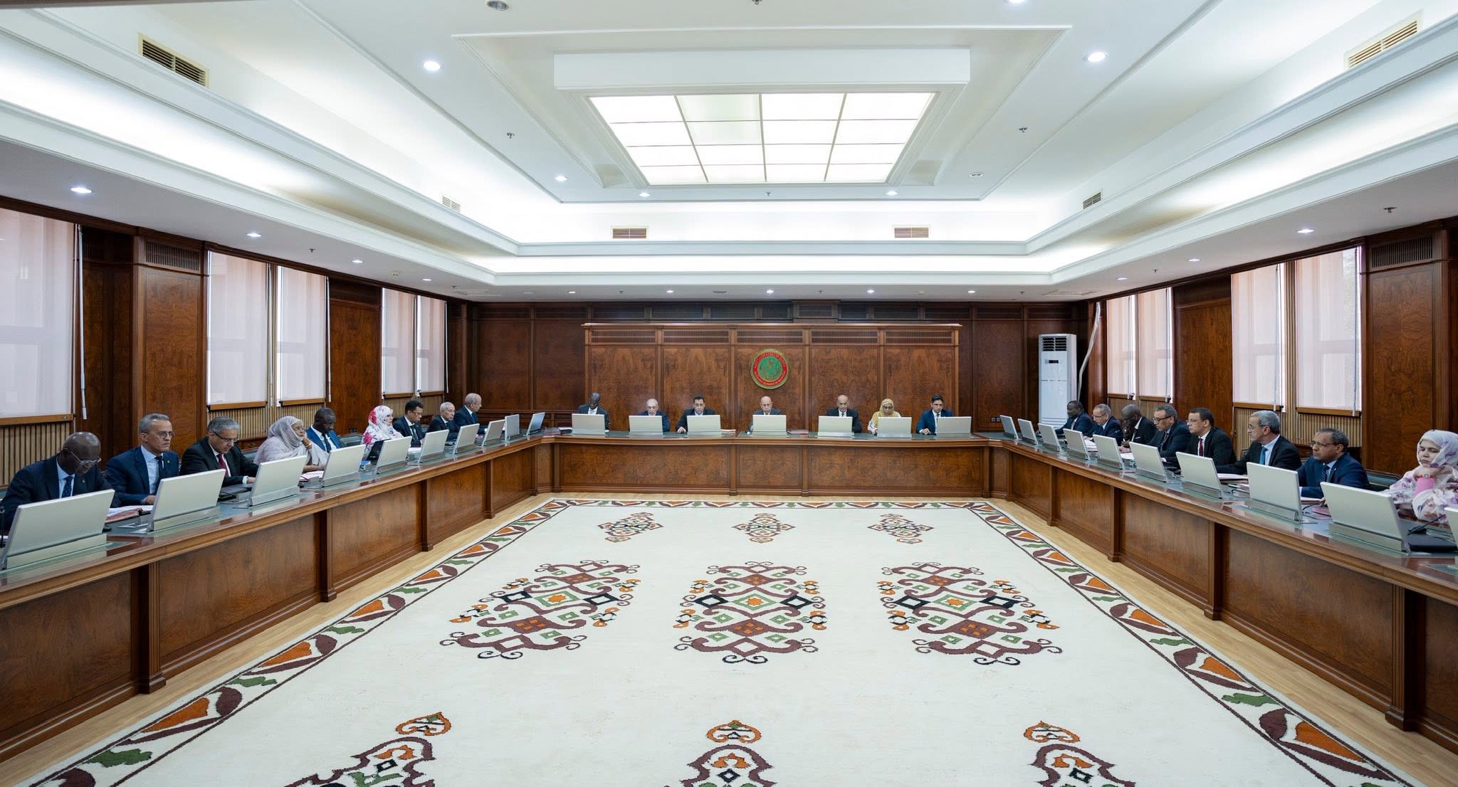 مجلس الوزراء يجري تعيينات جديدة تشمل قطاعات حكومية عدة