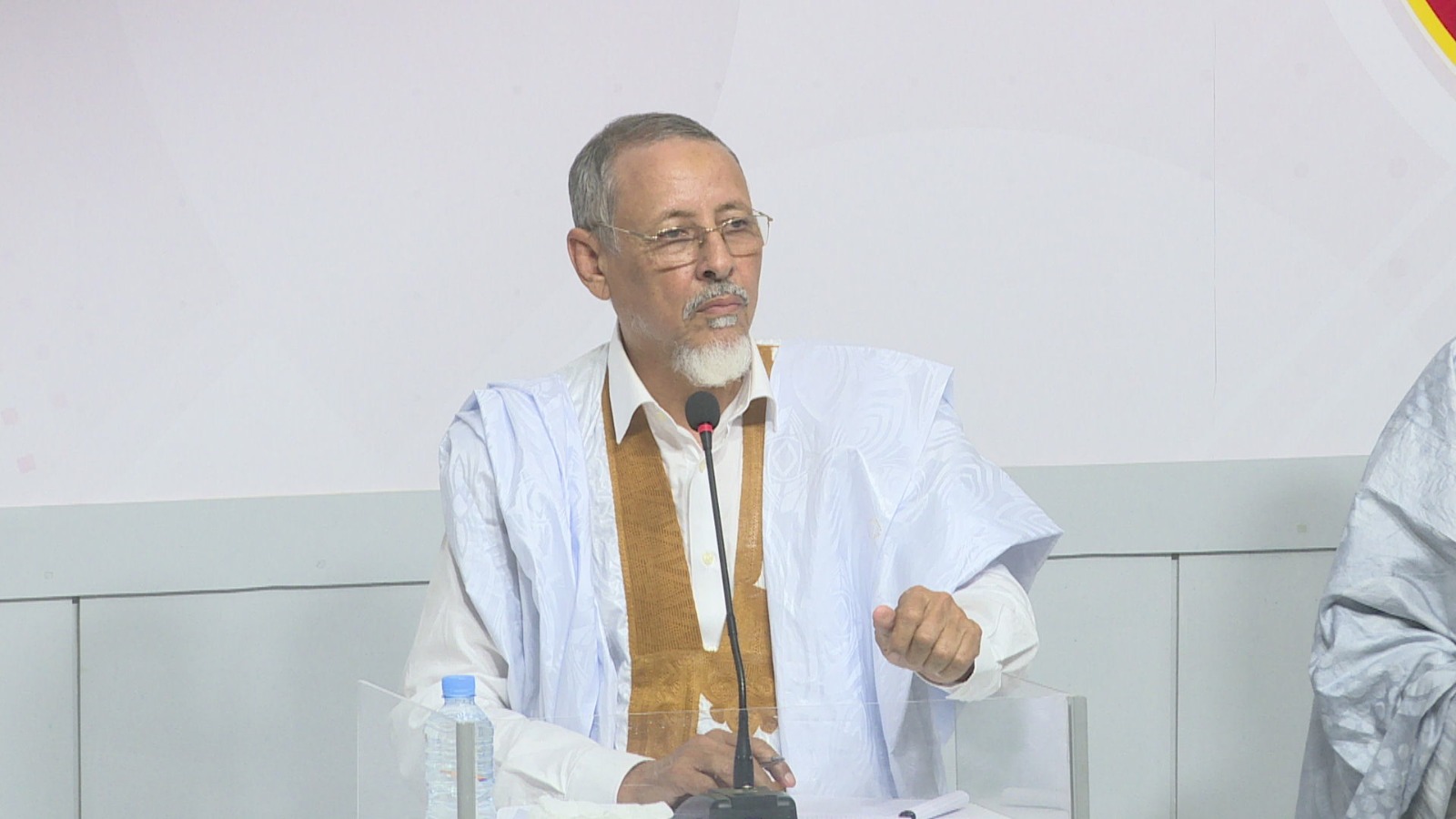 ولد امباله: توبة السجناء السلفيين وتقارير العلماء والأمن شكلت أساس “العفو الرئاسي”