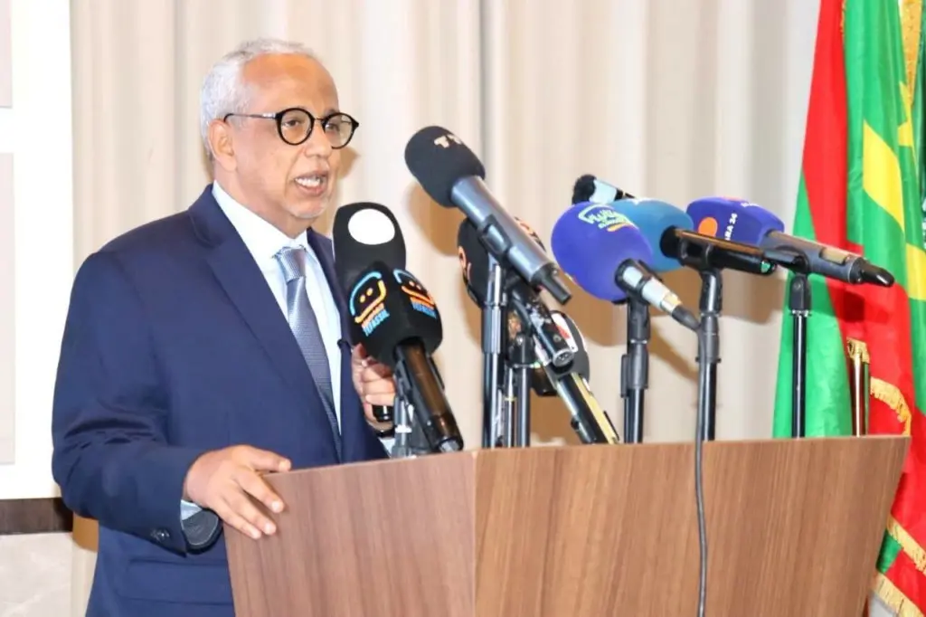 وزير الاقتصاد يتوقع نموا بين 4 و5% خلال 2027-2029
