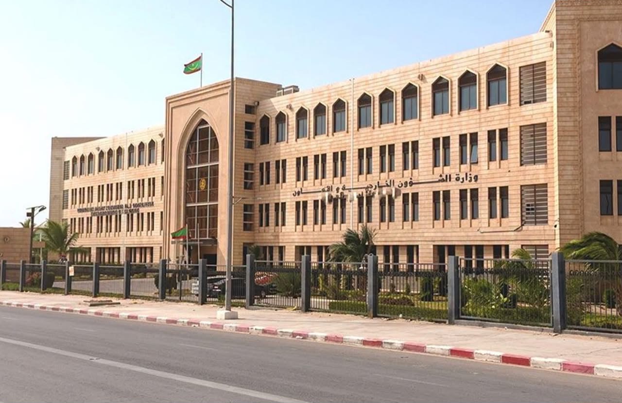 موريتانيا تدين استهداف ناقلة نفط سعودية وأعمالاً عدائية طالت دولاً عربية